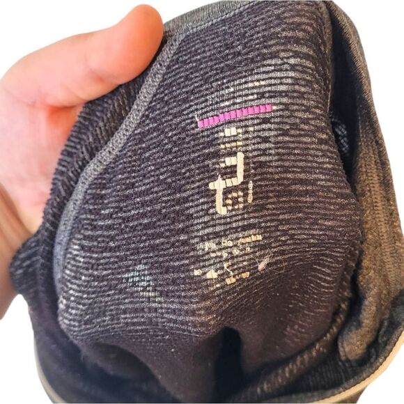 Gray Long Sleeve Women's Top - Picture 3 of 5